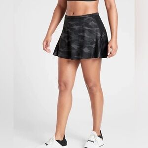 Athleta point match skirt size L
Excellent condition